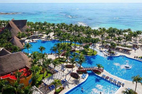 Barceló Maya Grand Resort: A Tapestry of Sun, Sea, and Stories