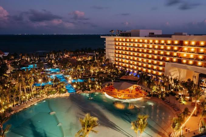 Secrets Moxché Playa del Carmen: A World Beyond the Shore
